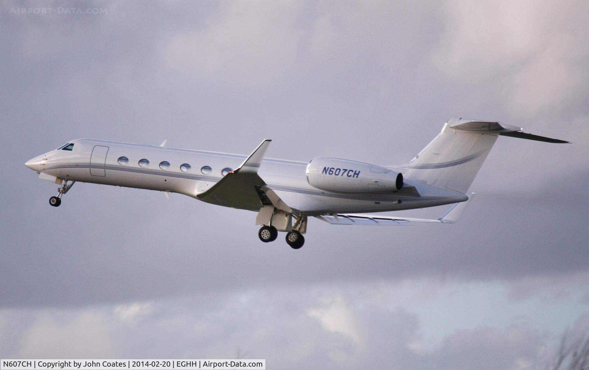 N607CH, 2007 Gulfstream Aerospace GV-SP (G550) C/N 5159, Departing 26