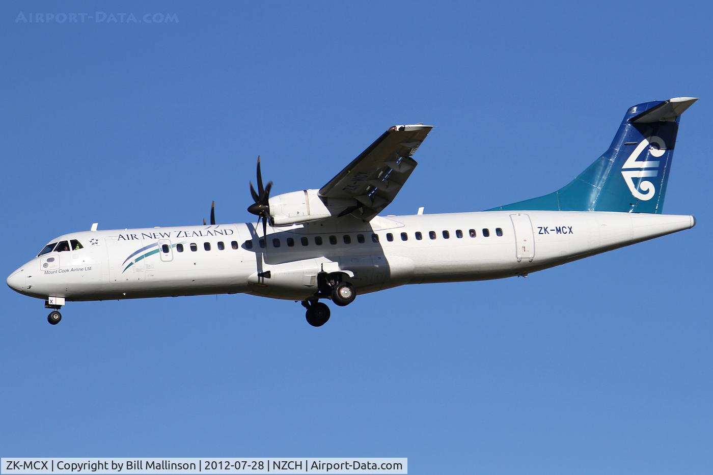 ZK-MCX, 2002 ATR 72-212A C/N 687, finals to 02