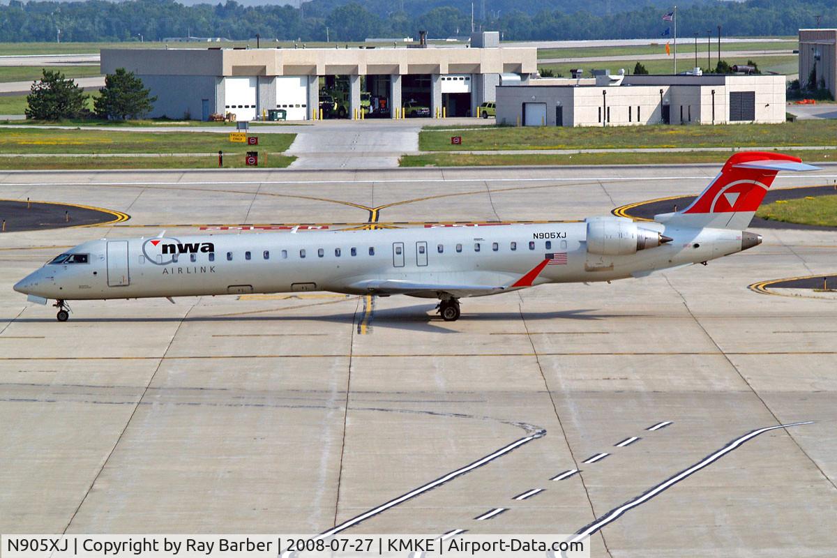 N905XJ, 2007 Bombardier CRJ-900 (CL-600-2D24) C/N 15137, Canadair CRJ-900 [15137] (Northwest Airlink) Milwaukee~N 27/07/2008