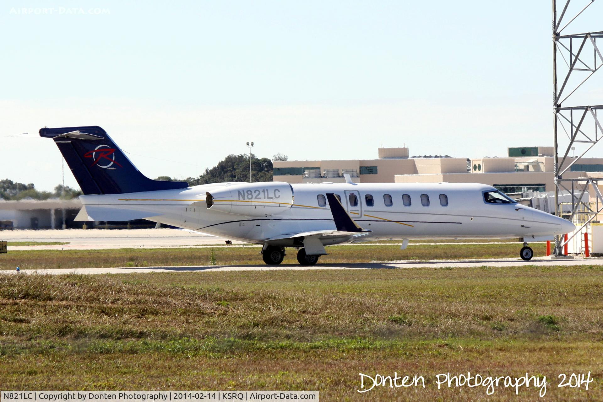 N821LC, 2010 Learjet 45 C/N 406, Learjet 45 (N821LC) taxis at Sarasota-Bradenton International Airport