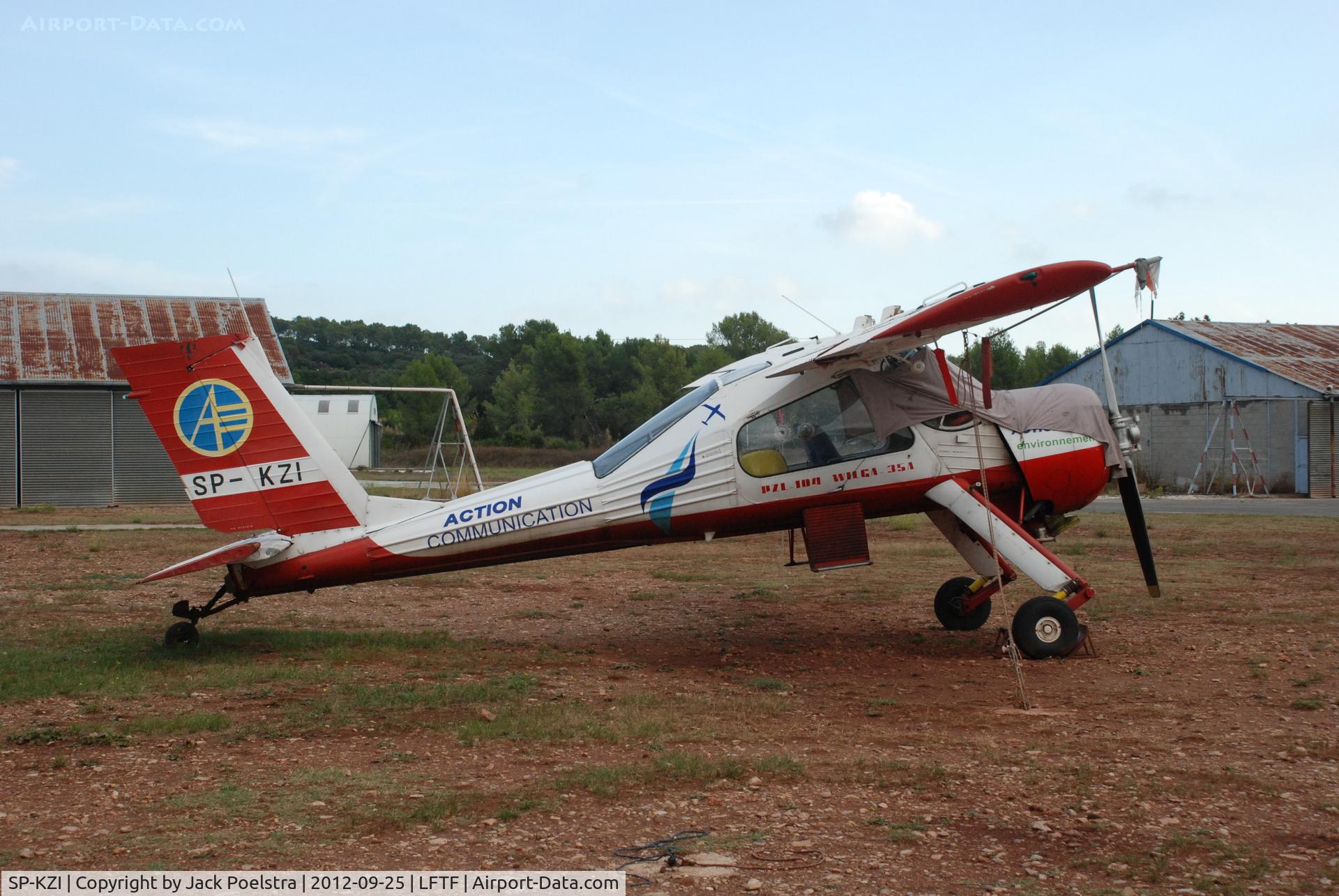 SP-KZI, PZL-Okecie PZL-104 Wilga-35A C/N 74209, SP-KZI of Action Communiciation at Cuers