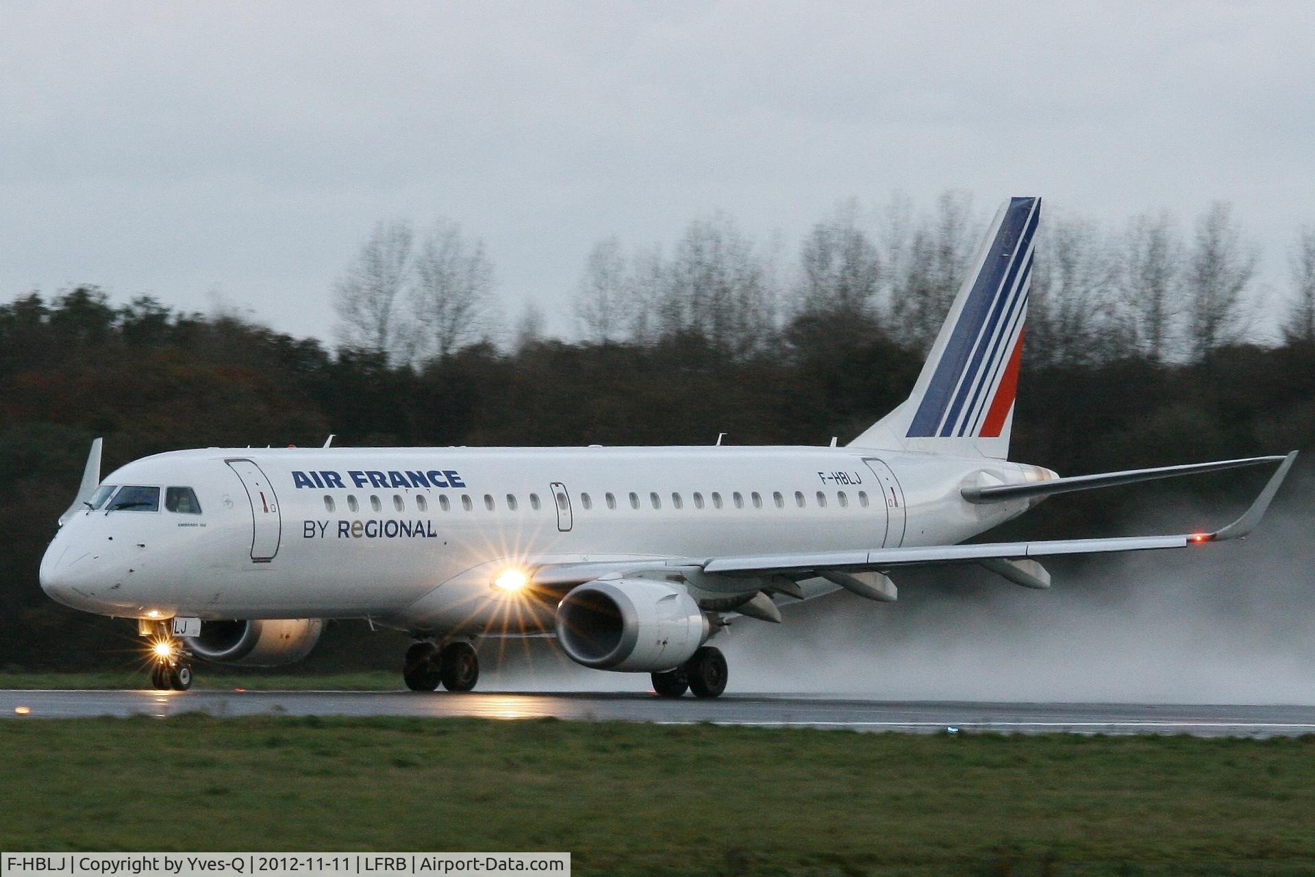 F-HBLJ, 2009 Embraer 190AR (ERJ-190-100IGW) C/N 19000311, Embraer ERJ-190-100LR, Take off run Rwy 25L, Brest-Bretagne Airport (LFRB-BES)