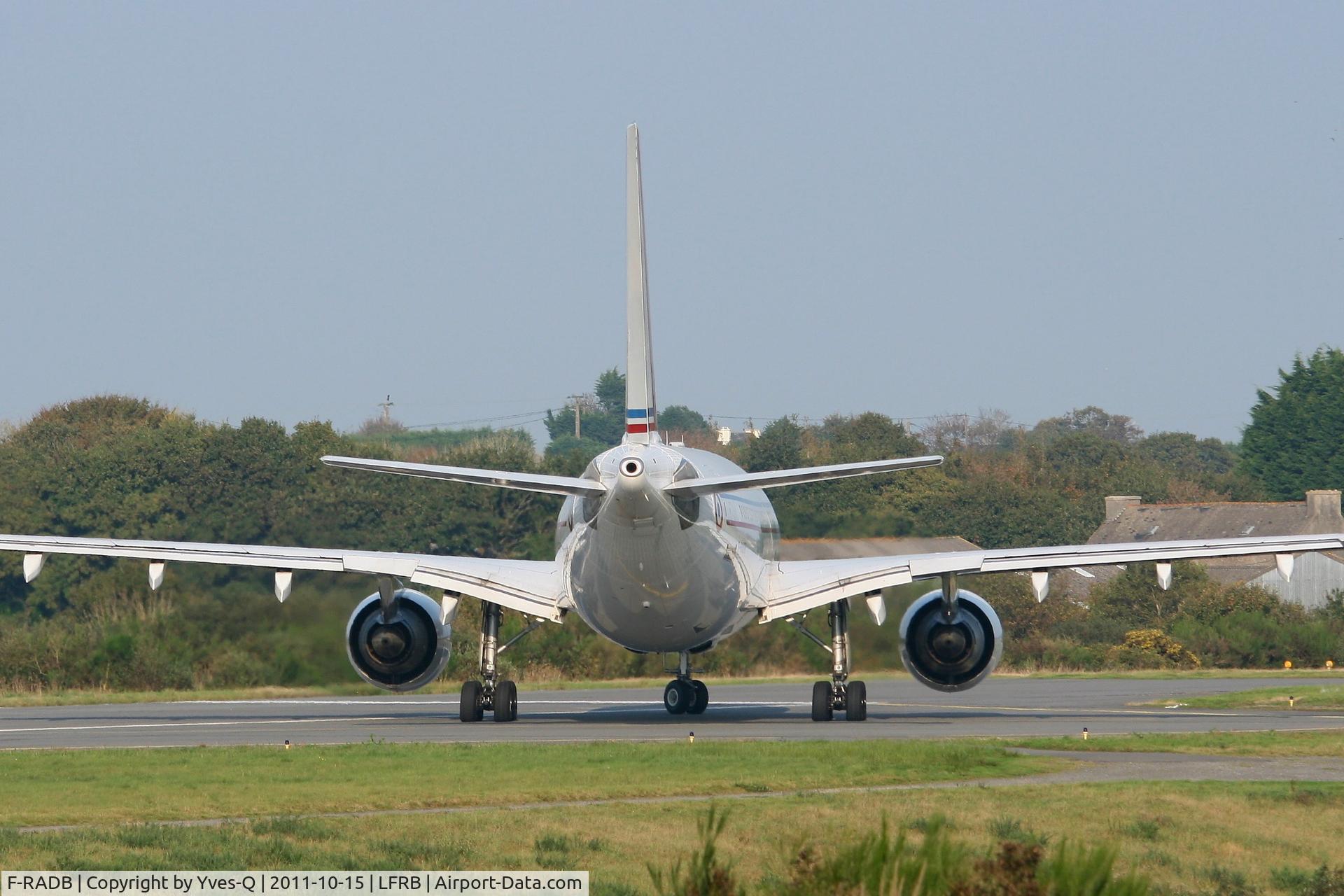 F-RADB, 1987 Airbus A310-304 C/N 422, French Air Force (COTAM) Airbus A310-304, Lining up prior take off Rwy 25L, Brest-Bretagne Airport (LFRB-BES)