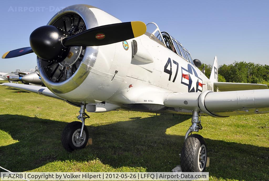 F-AZRB, North American SNJ-5 Texan Texan C/N 88-17955, at lffq