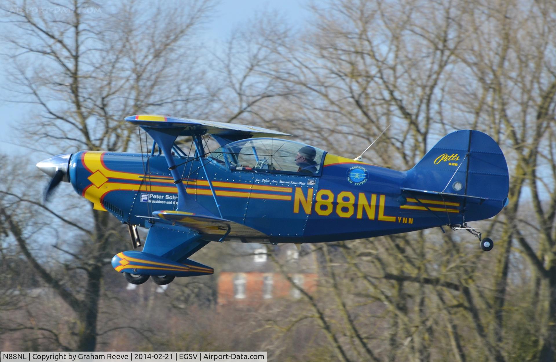 N88NL, 1988 Christen Pitts S-2B Special C/N 5147, Just taken off.