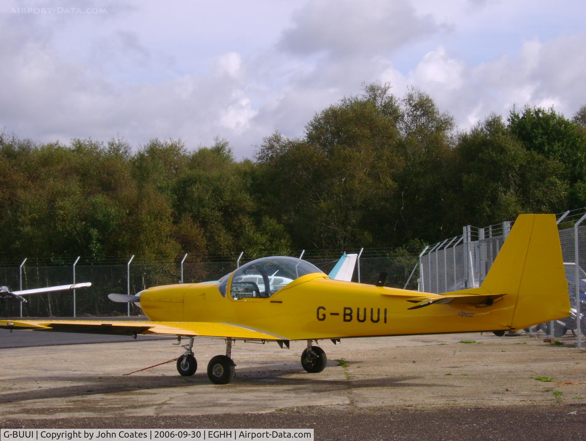 G-BUUI, 1993 Slingsby T-67M Firefly Mk2 C/N 2119, At Worldwide Avn.