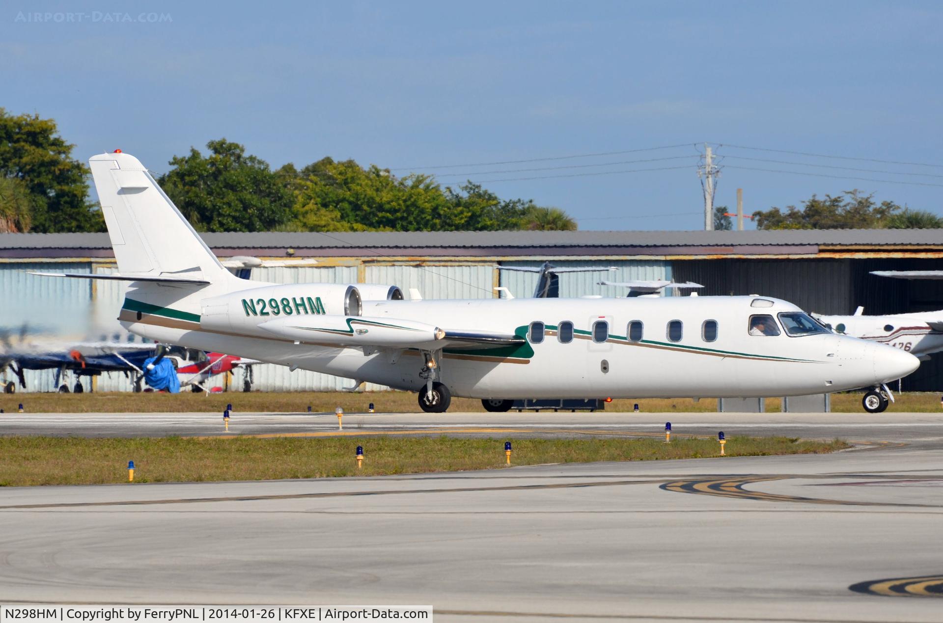 N298HM, 1978 Israel Aircraft Industries IAI-1124 Westwind C/N 240, IAI1124 lining up for take-off.