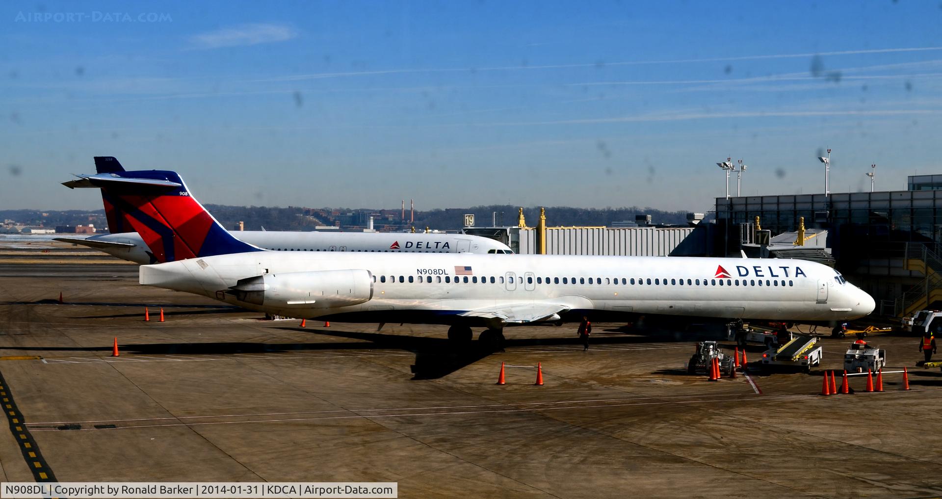 N908DL, 1987 McDonnell Douglas MD-88 C/N 49539, Gate 17 National