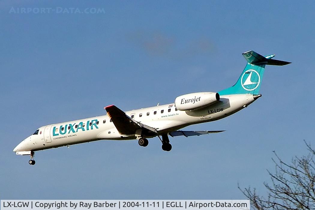 LX-LGW, 1999 Embraer EMB-145LU (ERJ-145LU) C/N 145135, Embraer ERJ-145LU [145135] (Luxair) Heathrow~G 11/11/2004