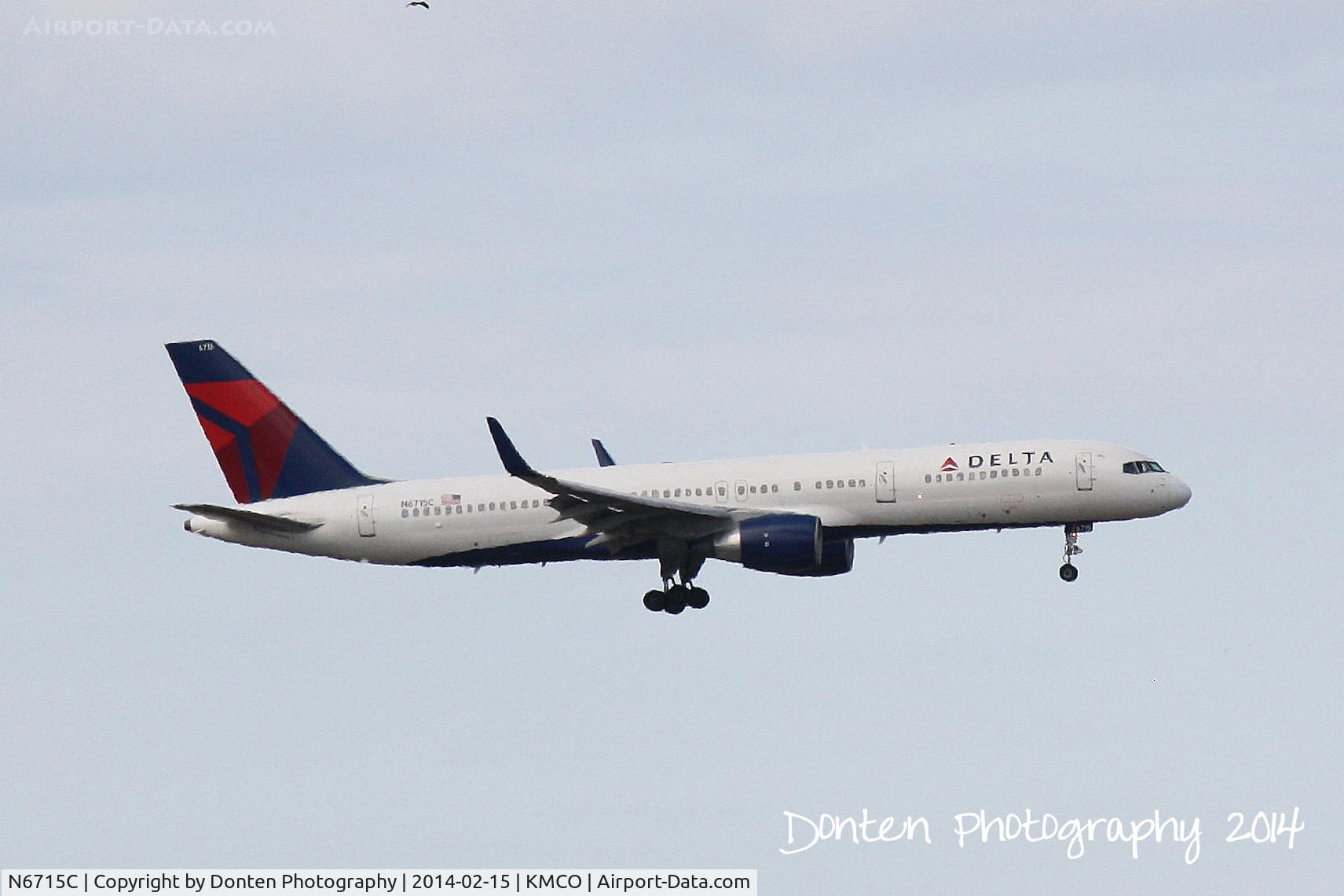 N6715C, 2001 Boeing 757-232 C/N 30486, Delta Flight 2128 (6715C) arrives at Orlando International Airport following a flight from Detroit Metro-Wayne County Airport