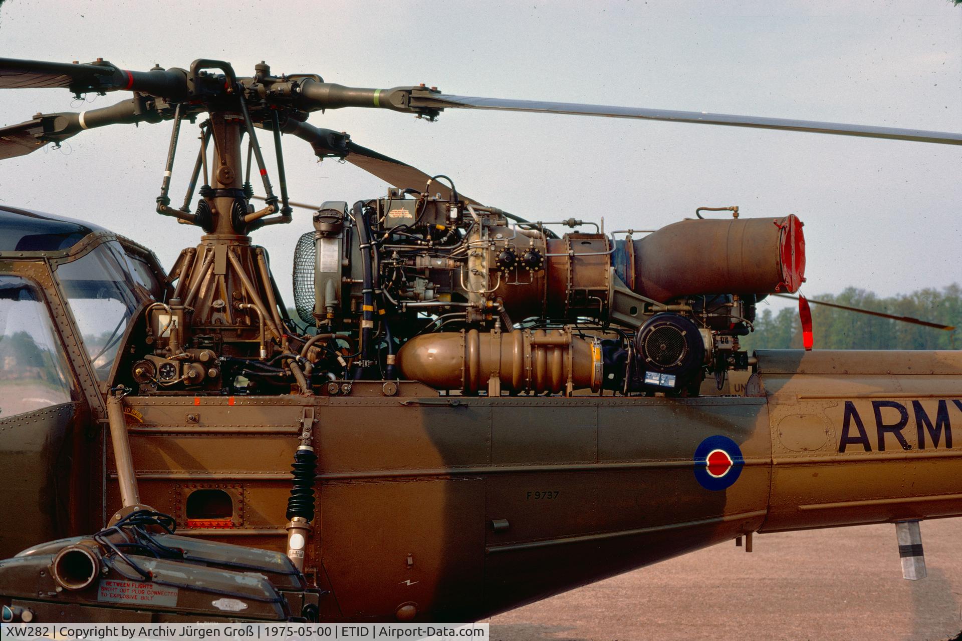 XW282, 1969 Westland Scout AH.1 C/N F9737, Noted at Hanau Army Airfield