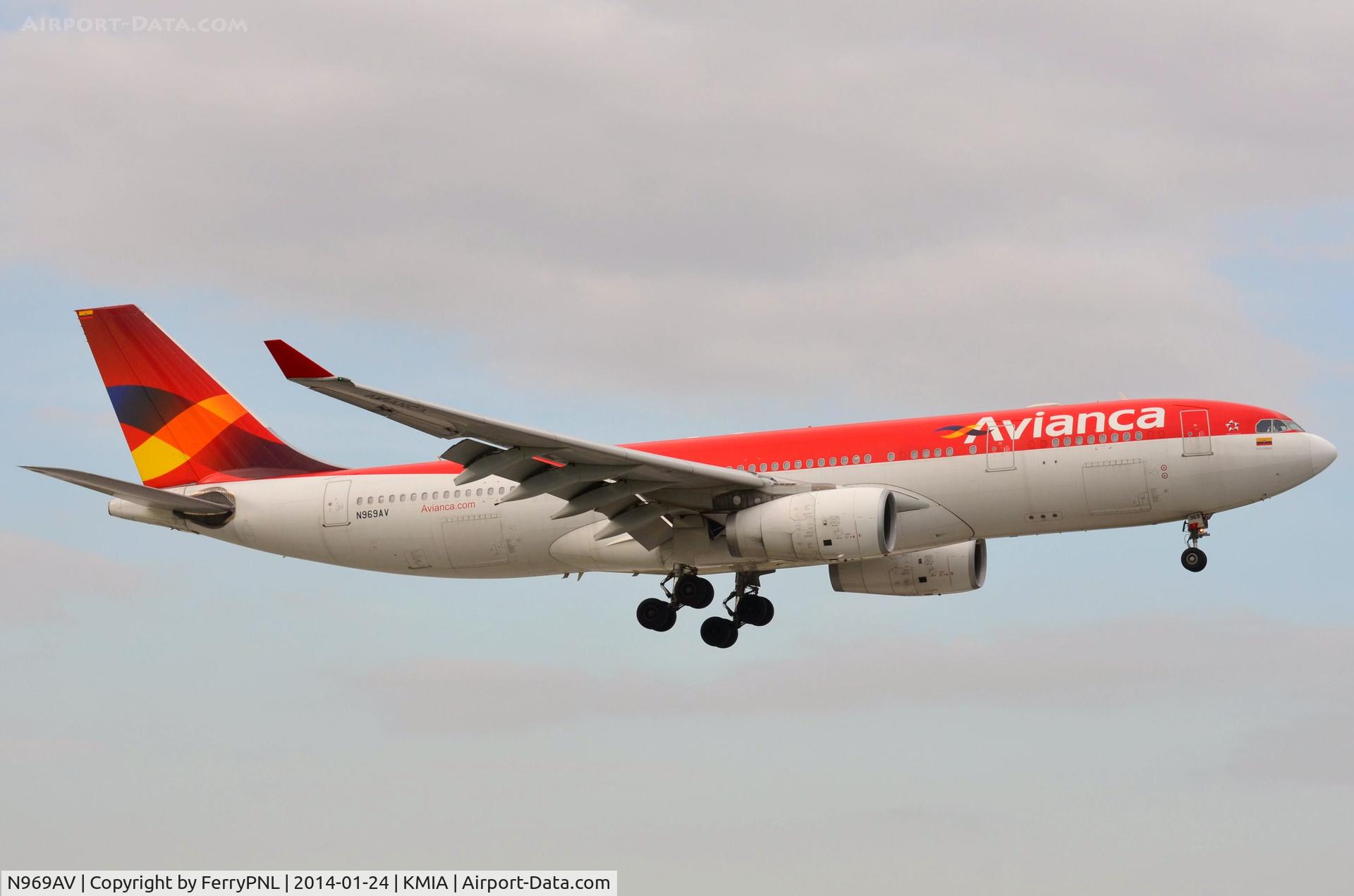 N969AV, 2009 Airbus A330-243 C/N 1016, Avianca A332 on finals