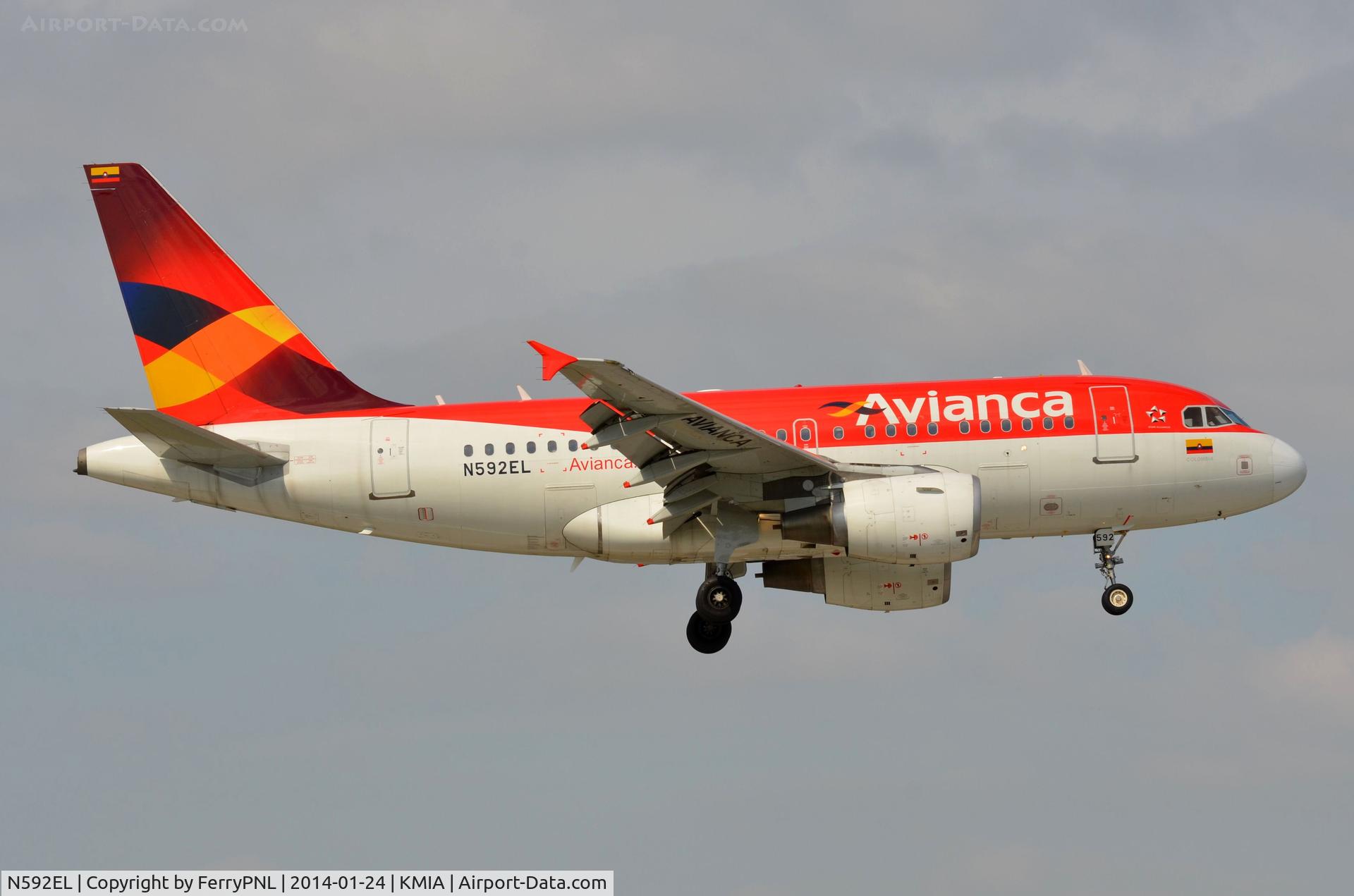 N592EL, 2004 Airbus A318-111 C/N 2358, Avianca A318 landing