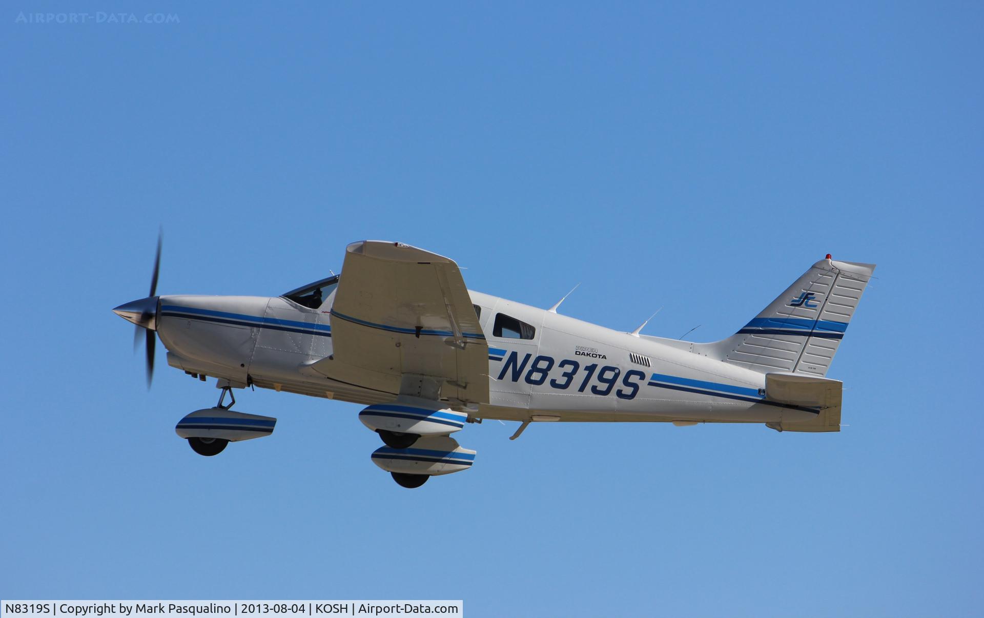 N8319S, 1982 Piper PA-28-236 Dakota C/N 28-8311007, Piper PA-28-236