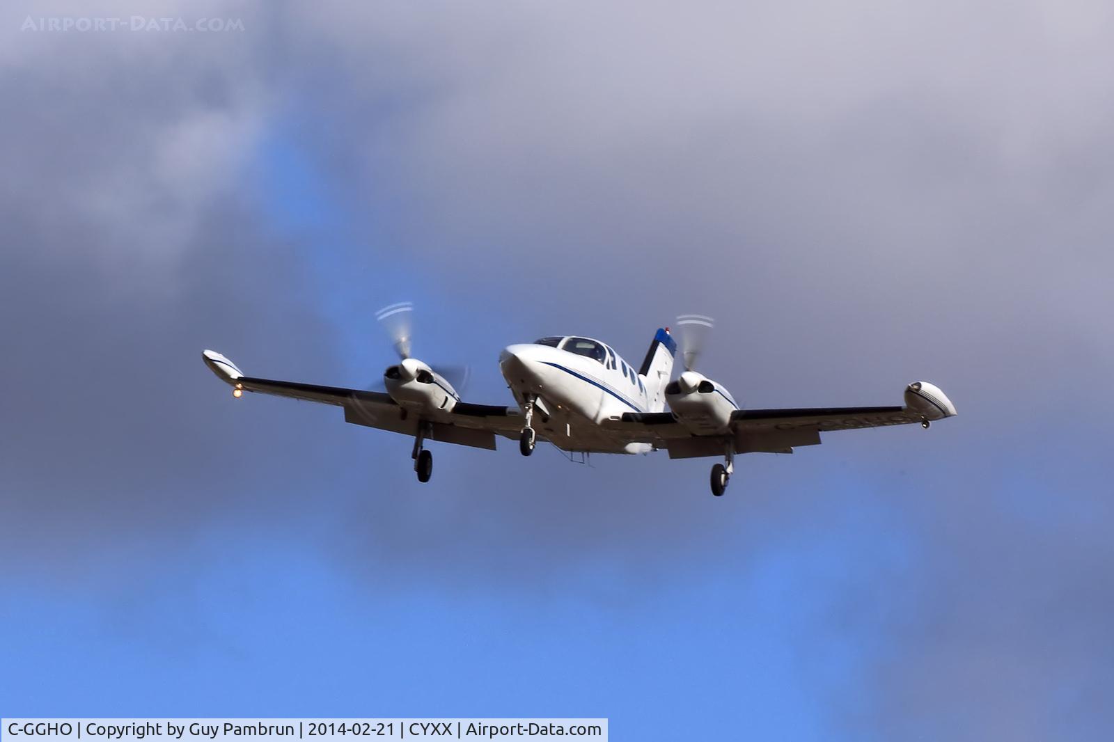 C-GGHO, Cessna 421B Golden Eagle C/N 421B0903, This was an overshoot.  That's why he was so high in my shot.