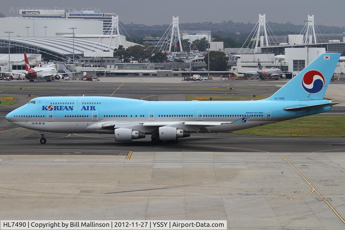 HL7490, 1994 Boeing 747-4B5 C/N 27177, taxi to 16R