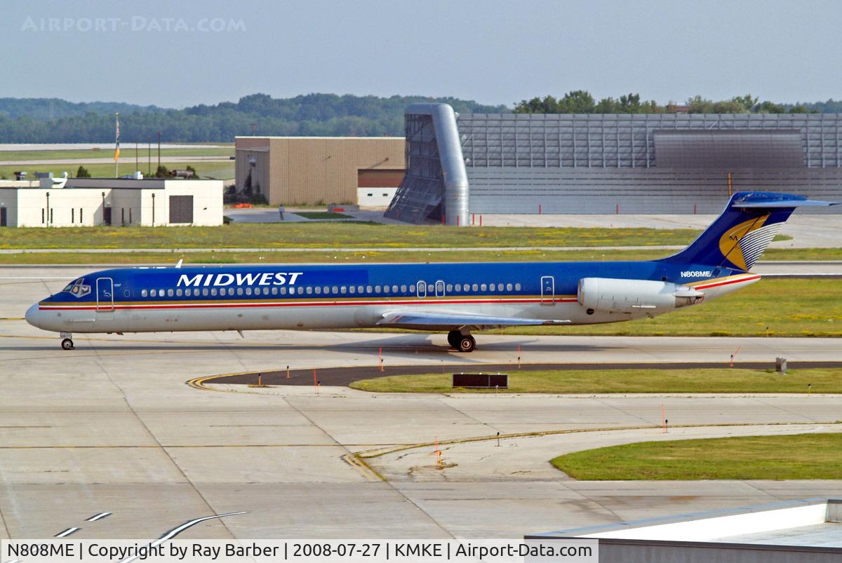N808ME, 1981 McDonnell Douglas MD-82 (DC-9-82) C/N 48070, McDonnell Douglas DC-9-82 [48070] (Midwest Airlines) Milwaukee~N 27/07/2008