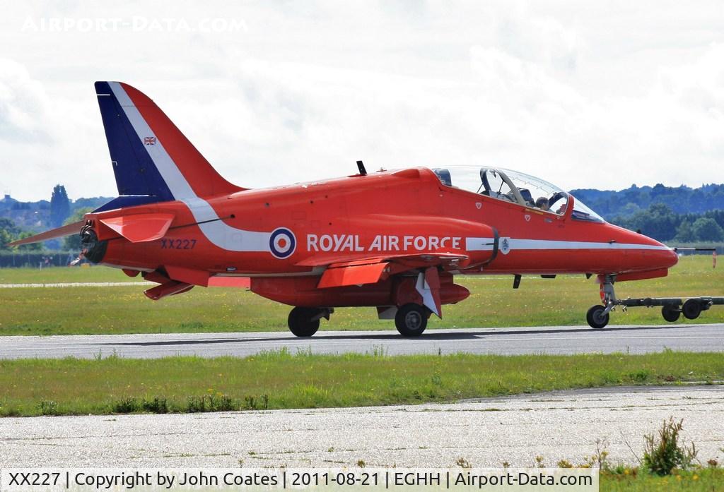 XX227, 1978 Hawker Siddeley Hawk T.1A C/N 063/312063, Being towed to parking area