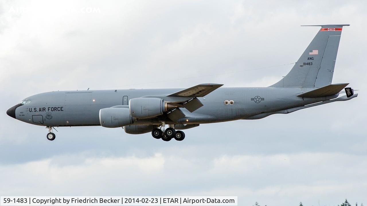 59-1483, 1959 Boeing KC-135R Stratotanker C/N 17971, on final at RW26
