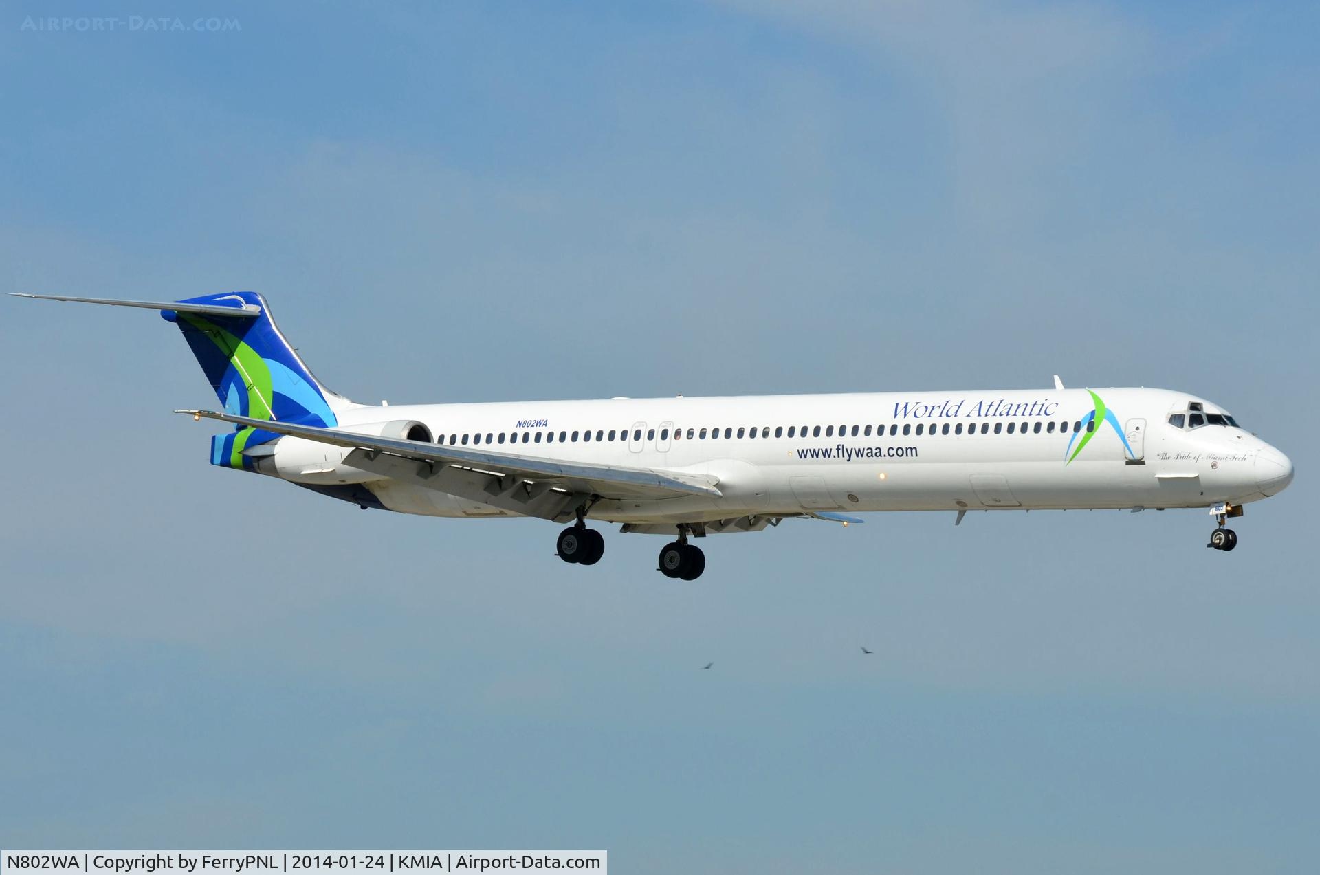 N802WA, 1990 McDonnell Douglas MD-83 (DC-9-83) C/N 53052, World Atlantic MD80 on finals