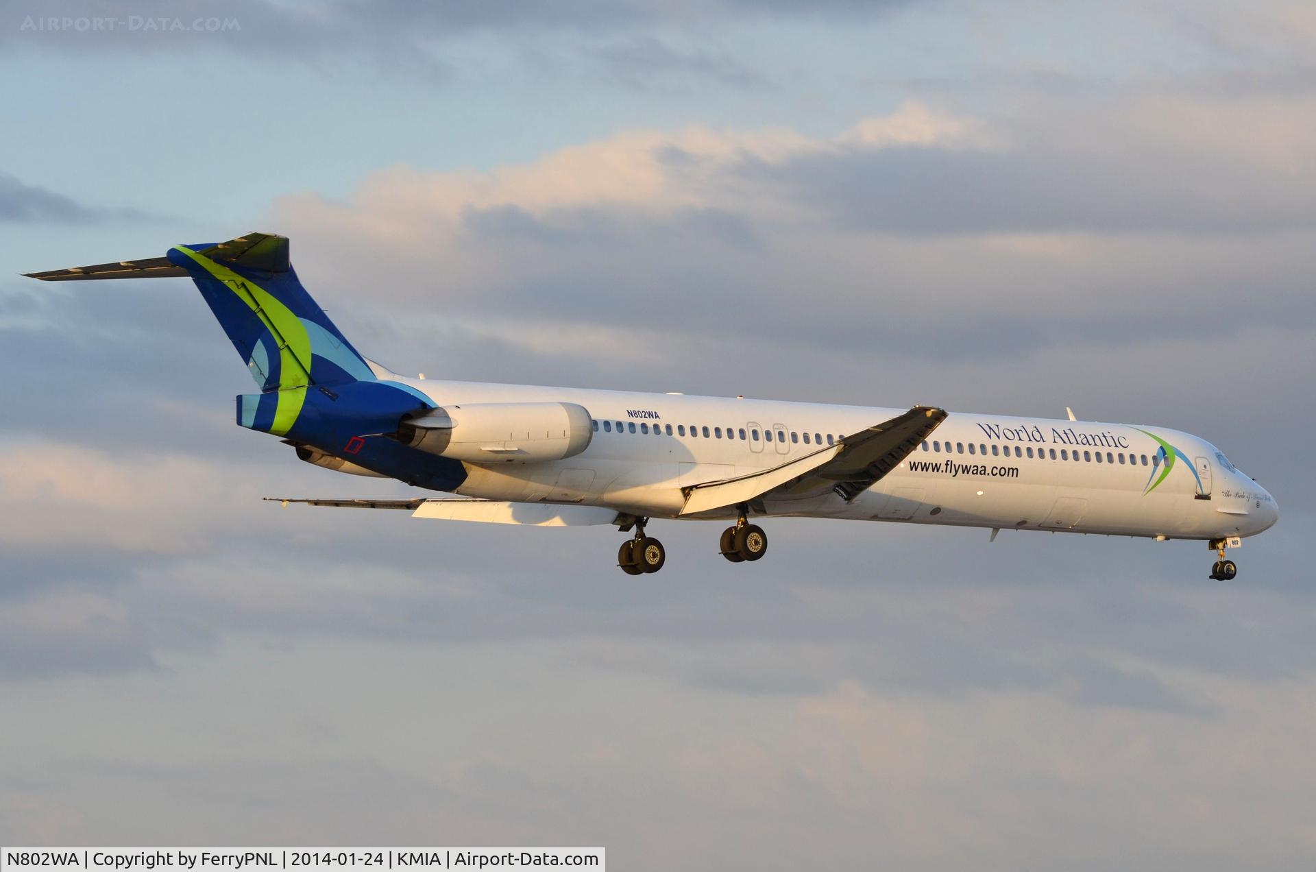 N802WA, 1990 McDonnell Douglas MD-83 (DC-9-83) C/N 53052, World Atlantic MD83 arriving in late afternoon light.