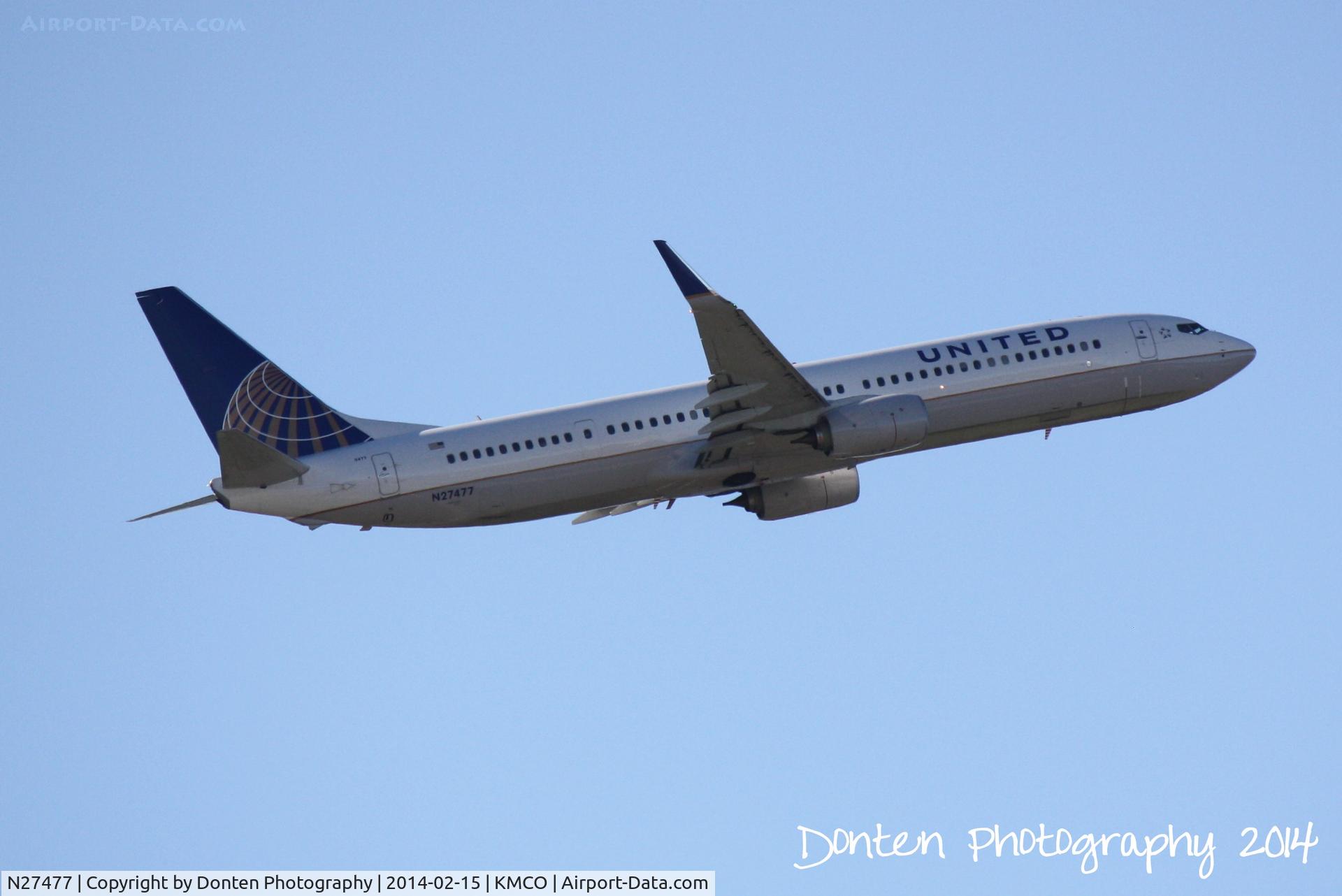 N27477, 2013 Boeing 737-924/ER C/N 31647, United Flight 1230 (N27477) departs Orlando International Airport enroute to Houston Bush Intercontinental Airport