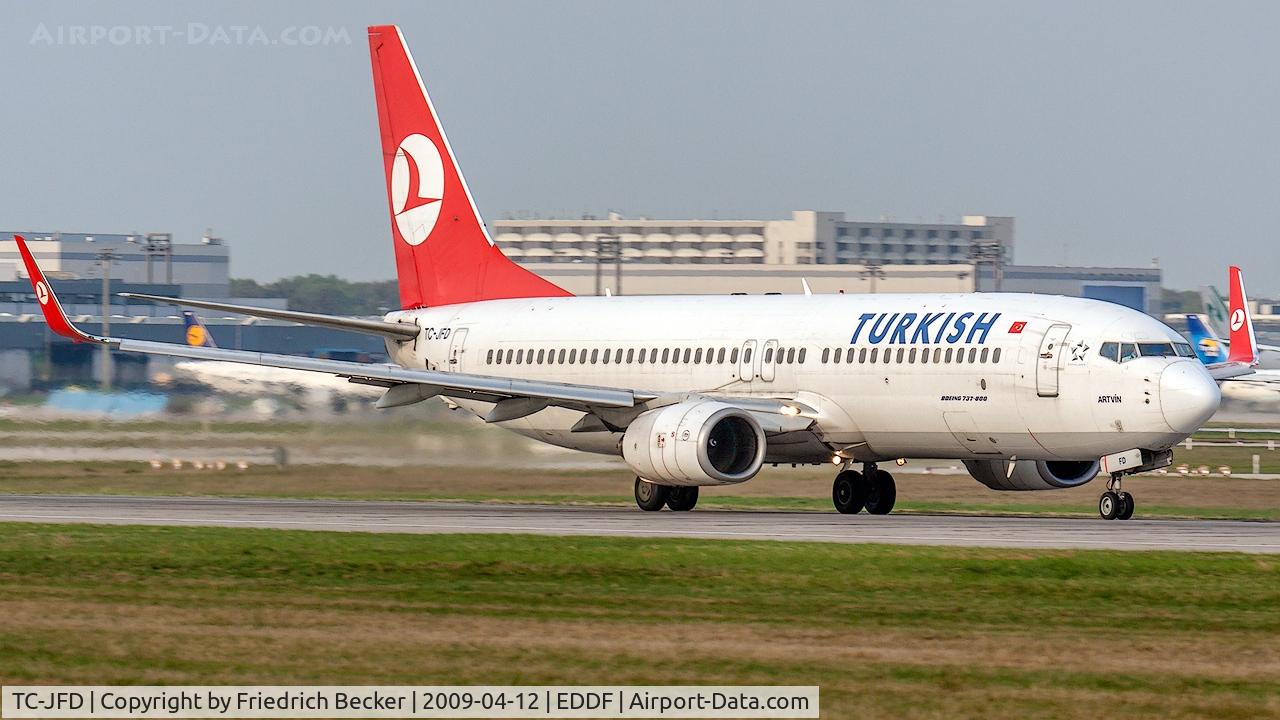 TC-JFD, 1998 Boeing 737-8F2 C/N 29766, departure via RW18W
