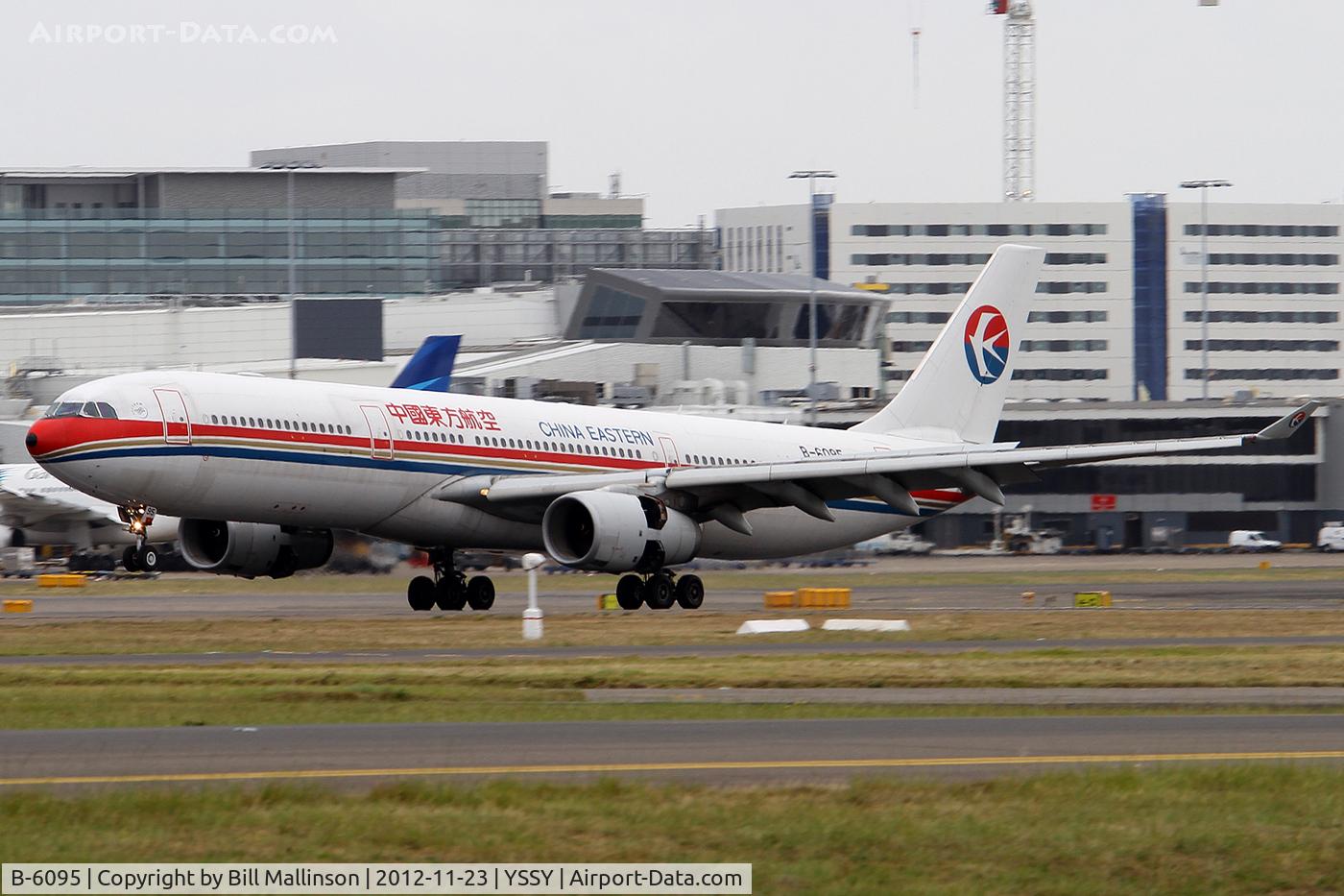 B-6095, 2007 Airbus A330-343X C/N 851, kissing 16R