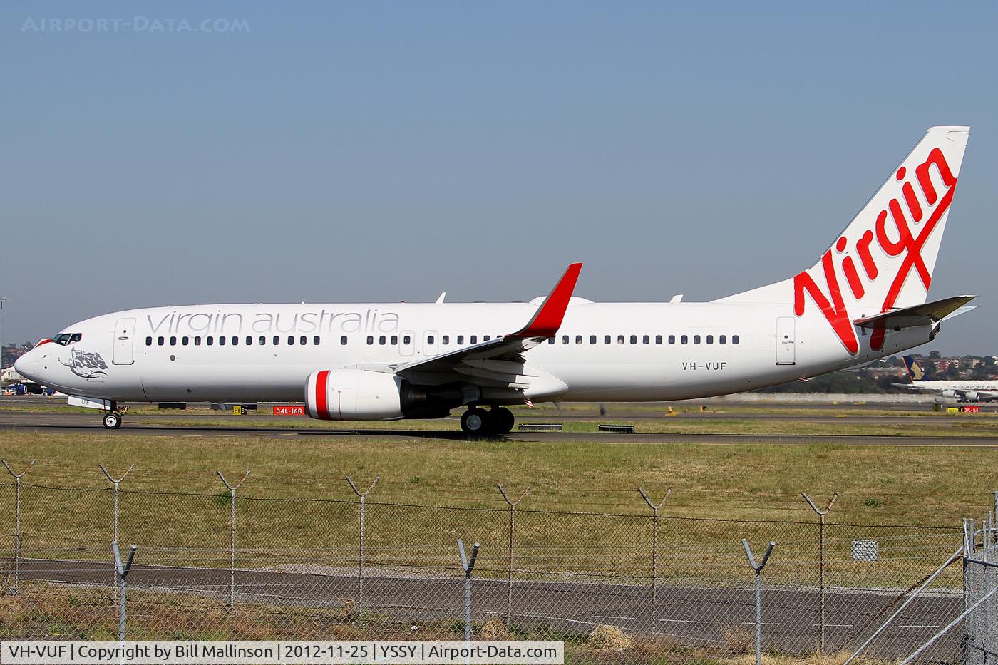 VH-VUF, 2005 Boeing 737-8FE C/N 34168, taxi to 34R