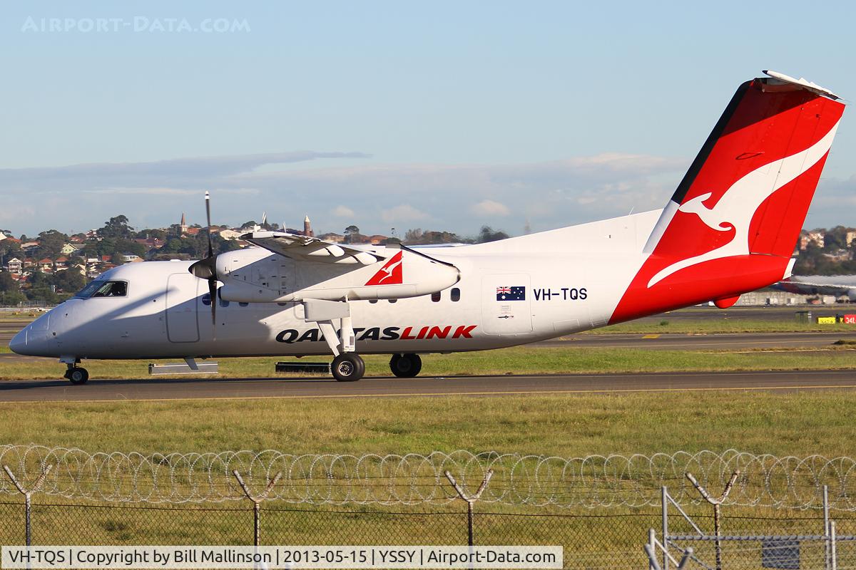 VH-TQS, 1995 De Havilland Canada DHC-8-202 Dash 8 C/N 418, taxi to 34R