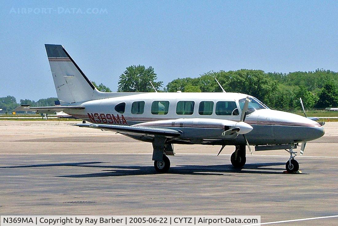 N369MA, Piper PA-31-350 Chieftain C/N 31-7752044, Piper PA-31-350 Navajo Chieftain [31-7752044] Toronto-City Centre Airport~C 22/06/2005