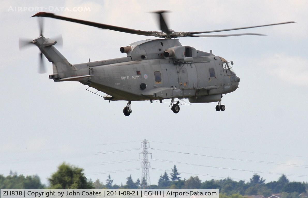 ZH838, 1999 AgustaWestland EH-101 Merlin HM1 (Mk111) C/N 50077/RN18, Off to seafront show