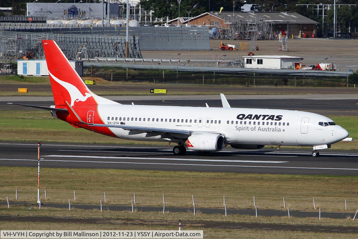 VH-VYH, 2005 Boeing 737-838 C/N 34180, rolling on 16R