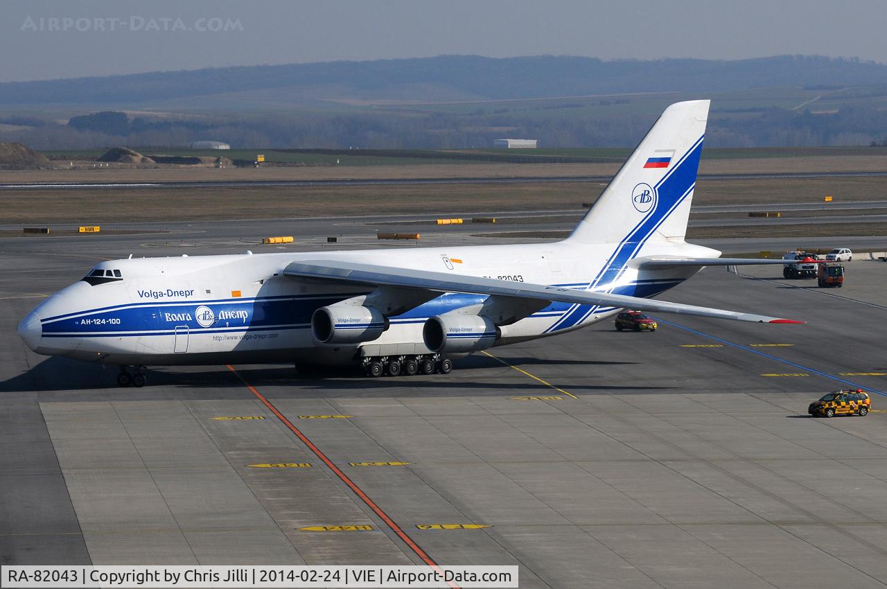 RA-82043, 1990 Antonov An-124-100 Ruslan C/N 9773054155101/0607, Volga Dnepr Airlines