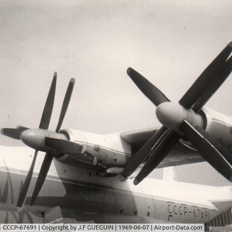 CCCP-67691, 1967 Antonov An-22 C/N 76340106, At Paris-Le Bourget Airshow 1969