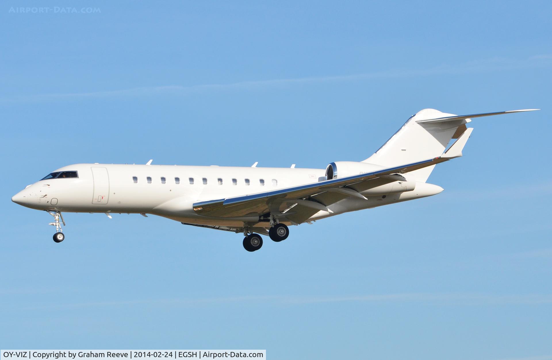 OY-VIZ, 2013 Bombardier BD-700-1A11 Global 5000 C/N 9544, About to land.