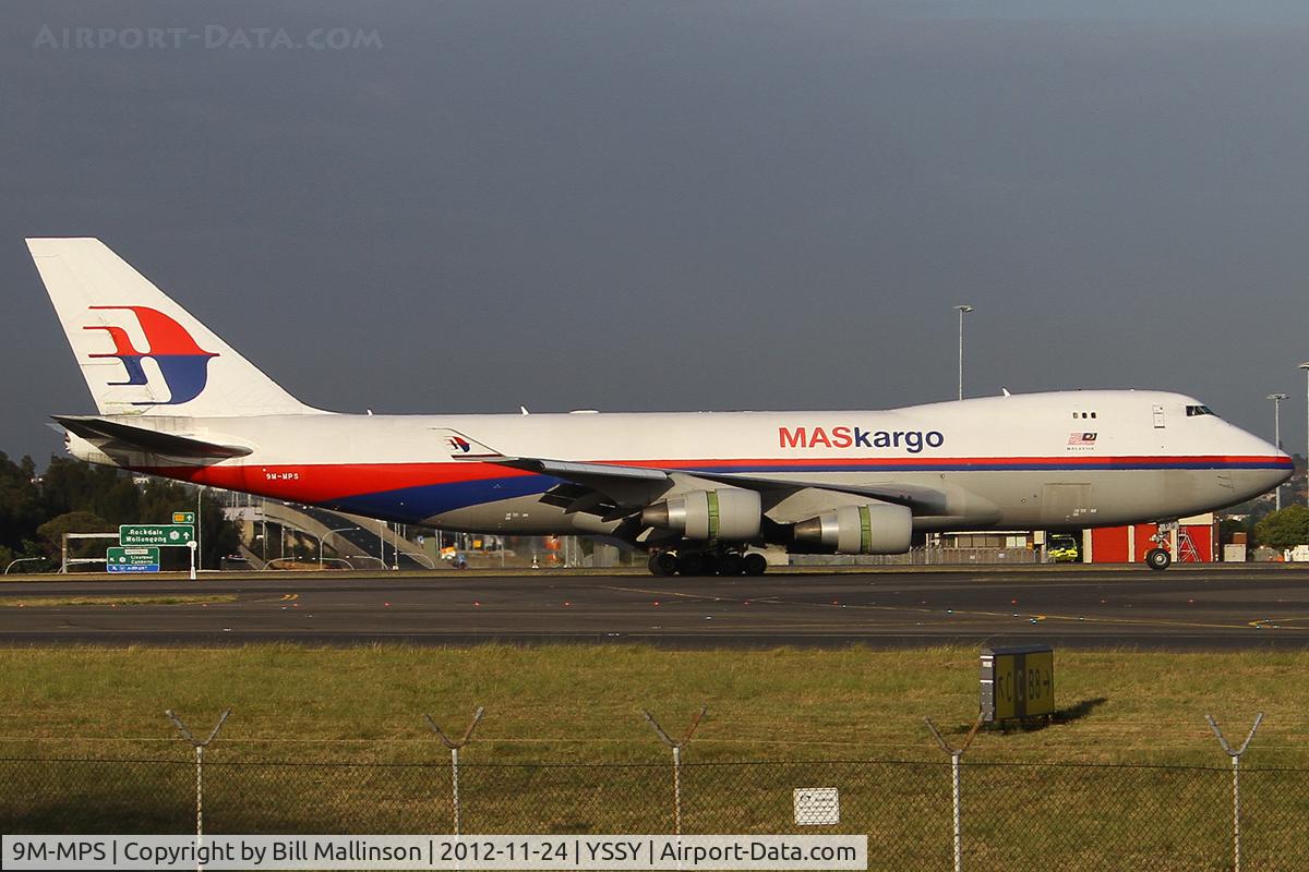 9M-MPS, 2006 Boeing 747-4H6F C/N 29902, taxi from 34L