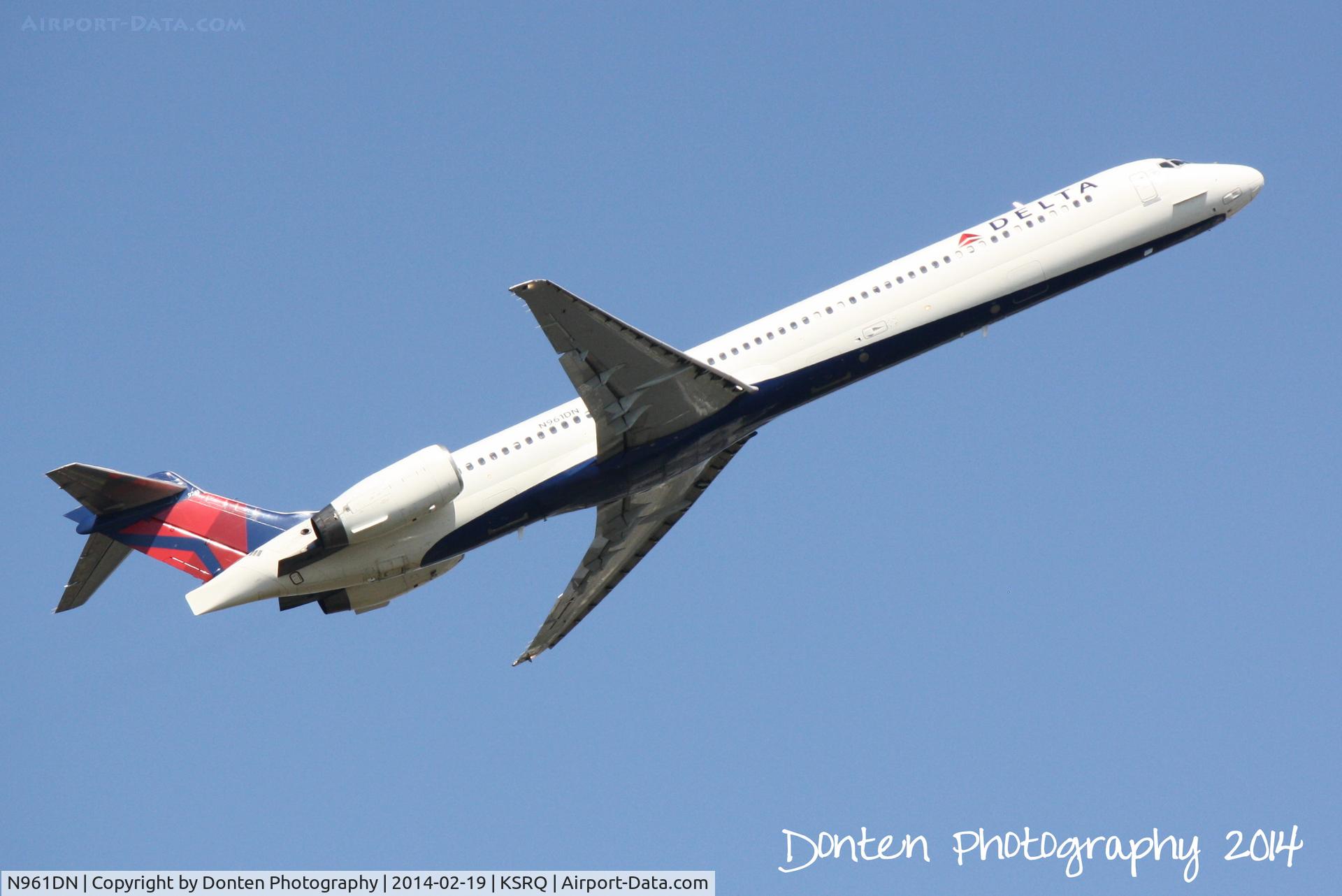 N961DN, McDonnell Douglas MD-90-30 C/N 53531, Delta Flight 1094 (N961DN) departs Sarasota-Bradenton International Airport enroute to Hartsfield-Jackson Atlanta Airport