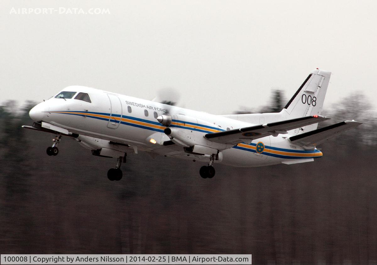 100008, 1995 Saab Tp100C (340BPlus) C/N 340B-367, Departing runway 12.