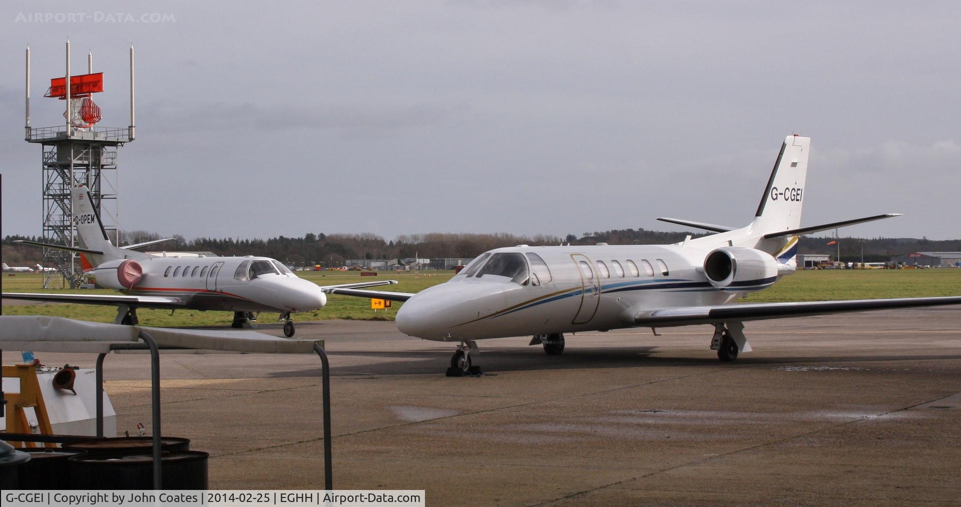 G-CGEI, 2000 Cessna 550 Citation Bravo C/N 550-0951, With G-OPEM at CSE