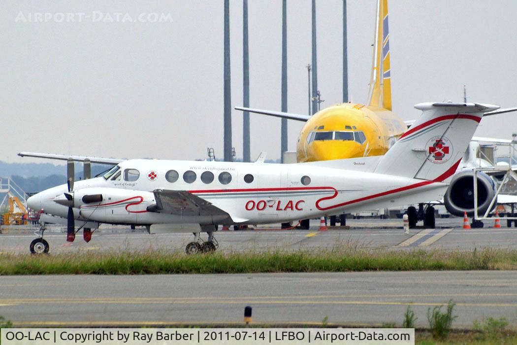 OO-LAC, 1982 Beech 200C Super King Air C/N BL-16, Beech B200C Super King Air [BL-16] (Sky Service (OO) Toulouse-Blagnac~F 14/07/2011