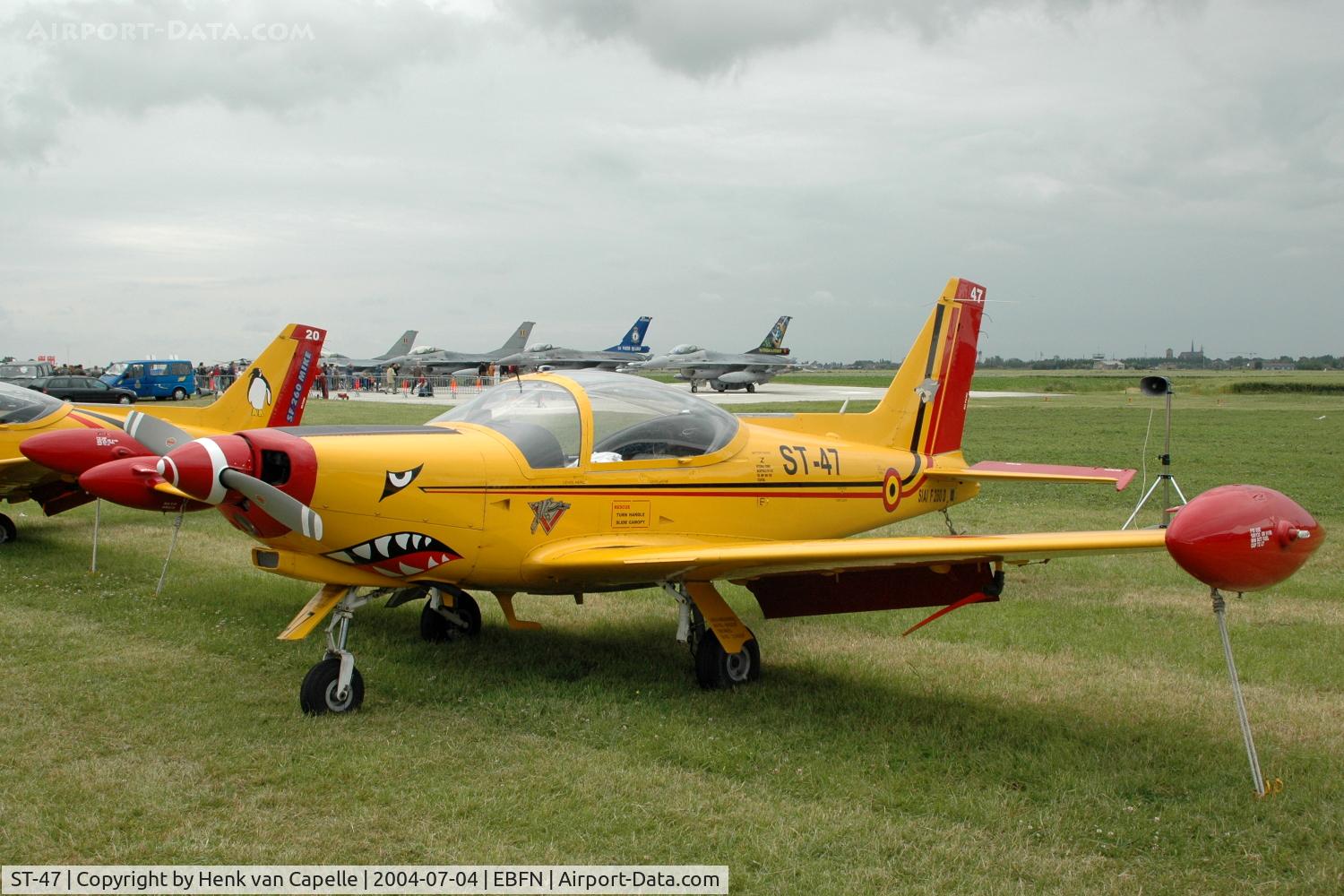 ST-47, SIAI-Marchetti SF-260D C/N 847, SF260D trainer of the Belgian Air Force (Belgische Luchtmacht) at Koksijde Air Base, Belgium.