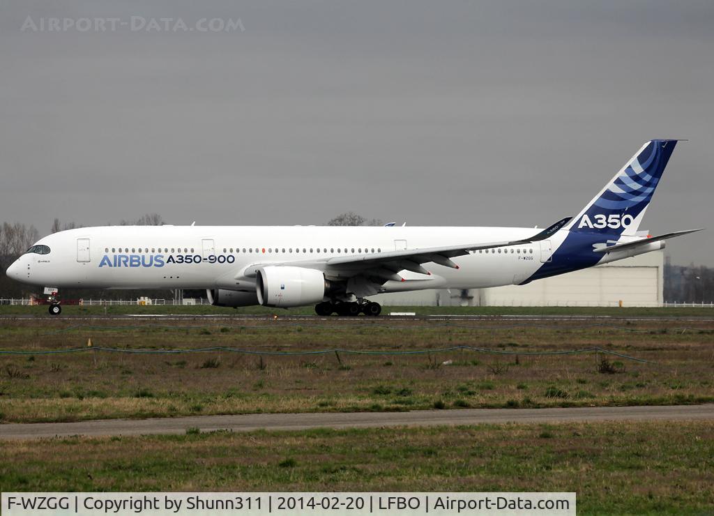 F-WZGG, 2013 Airbus A350-941 C/N 003, C/n 0003 - Now with titles but differents than the right side...