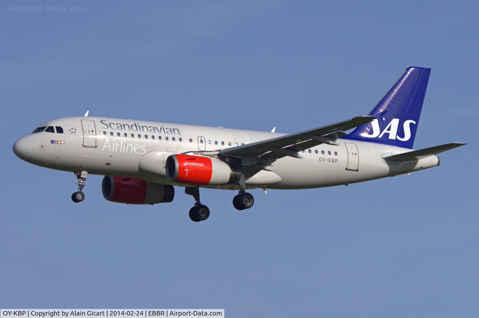 OY-KBP, 2006 Airbus A319-132 C/N 2888, landing