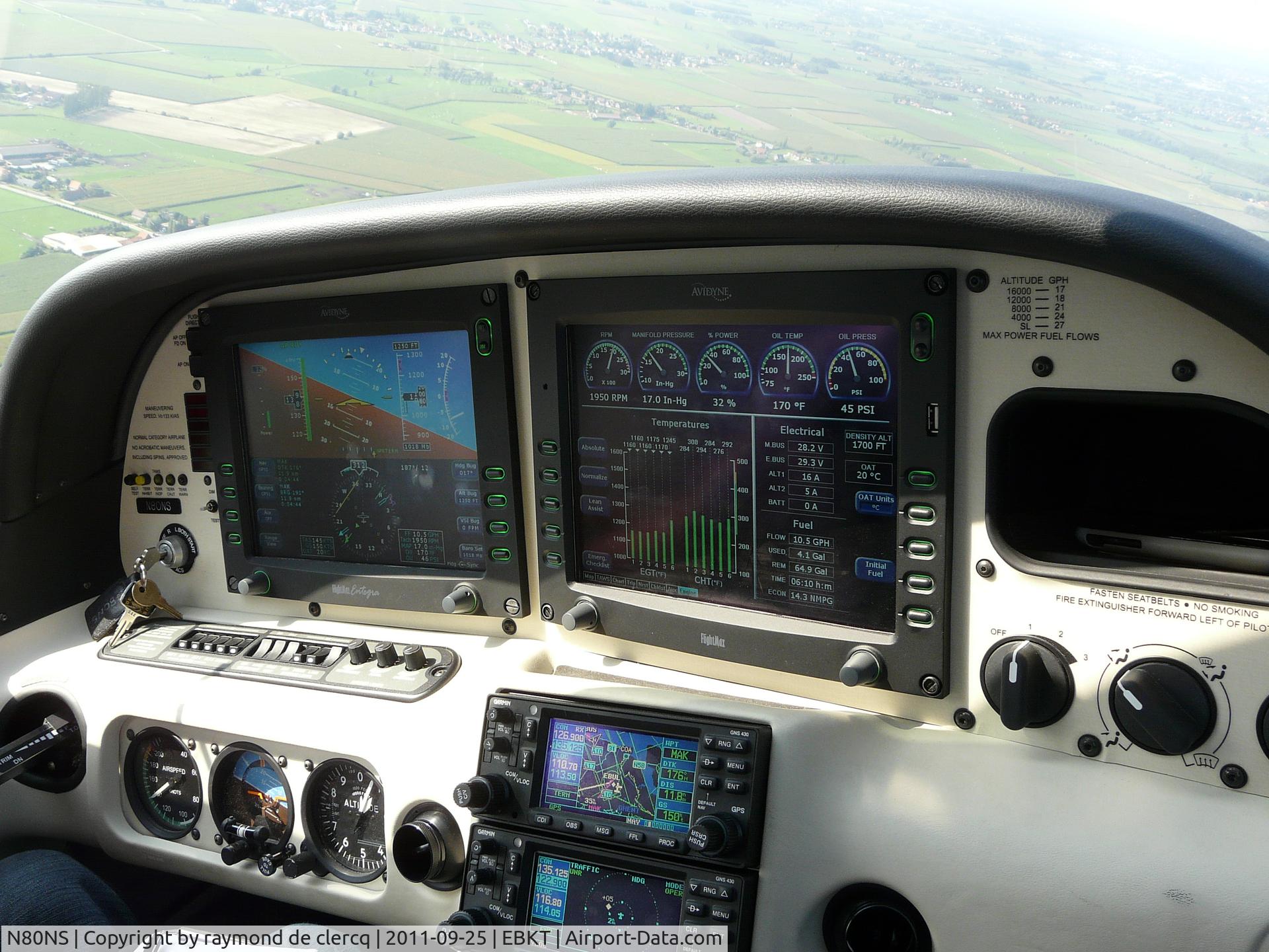 N80NS, 2007 Cirrus SR22 G3 GTS C/N 2839, Flying over Flanders between Ursel and Wevelgem.