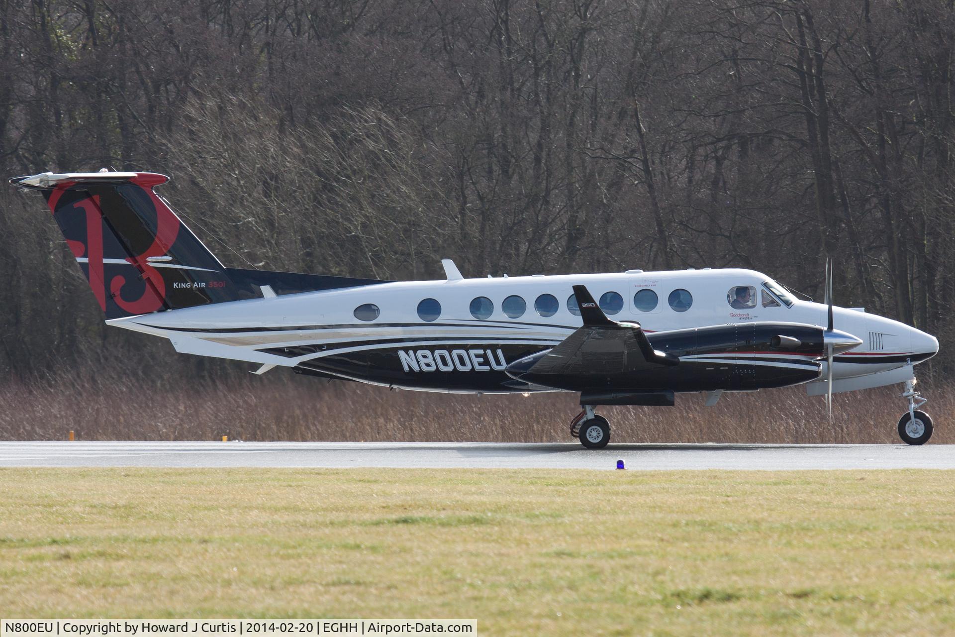 N800EU, 2013 Hawker Beechcraft 350i Super King Air (B300) C/N FL-840, Just about to depart.