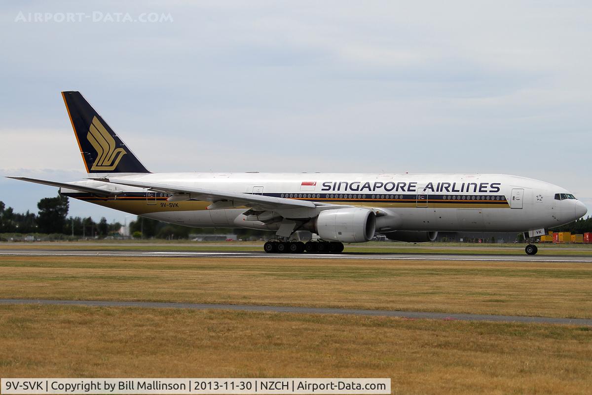 9V-SVK, 2002 Boeing 777-212/ER C/N 28520, landed on 02 as SQ297 from SIN