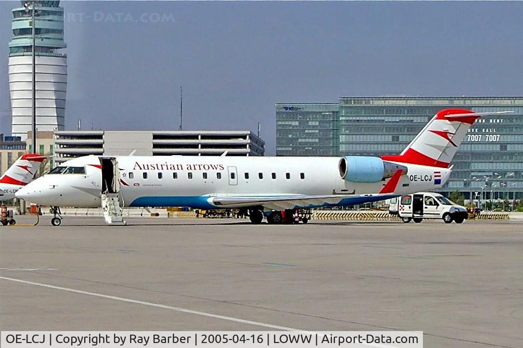 OE-LCJ, 1996 Canadair CRJ-200LR (CL-600-2B19) C/N 7142, Canadair CRJ-200LR [7142] (Austrian Arrows) Vienna-Schwechat~OE 16/04/2005