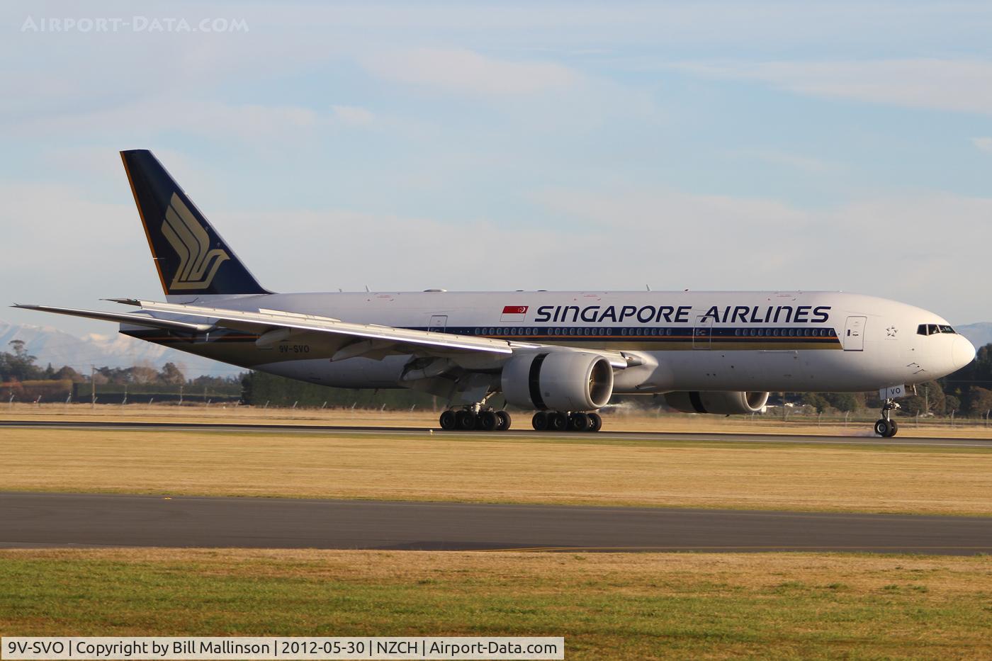 9V-SVO, 2004 Boeing 777-212/ER C/N 28533, landed on 02 as SQ297 from SIN