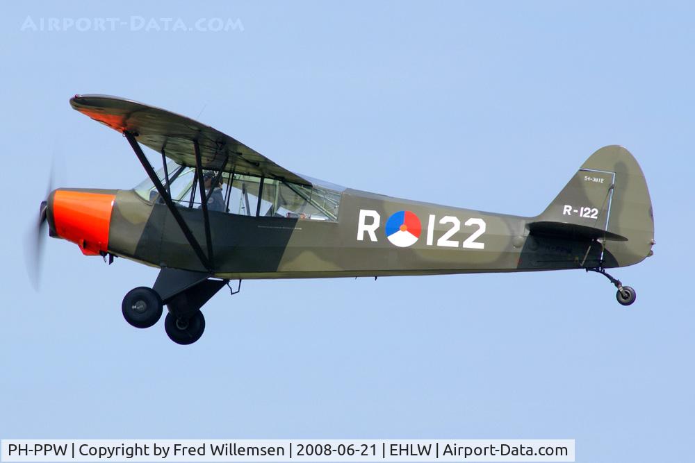 PH-PPW, Piper PA-18-135 Super Cub C/N 18-3812, Part of the Dutch AF Heritage Flight